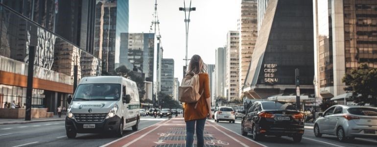 Ruta en coche por ciudad Centauro